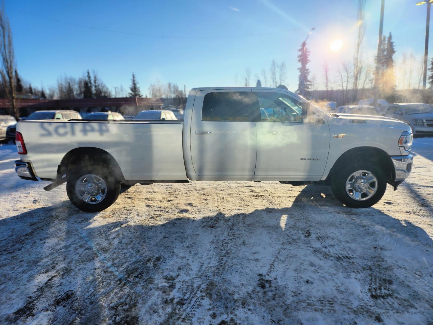 2019 RAM 2500 Tradesman Crew Cab LWB 4WD (3C6UR5JJ0KG) with an 6.4L V8 engine, 8A transmission, located at 1960 Industrial Drive, Wasilla, 99654, (907) 274-2277, 61.573475, -149.400146 - Photo#7